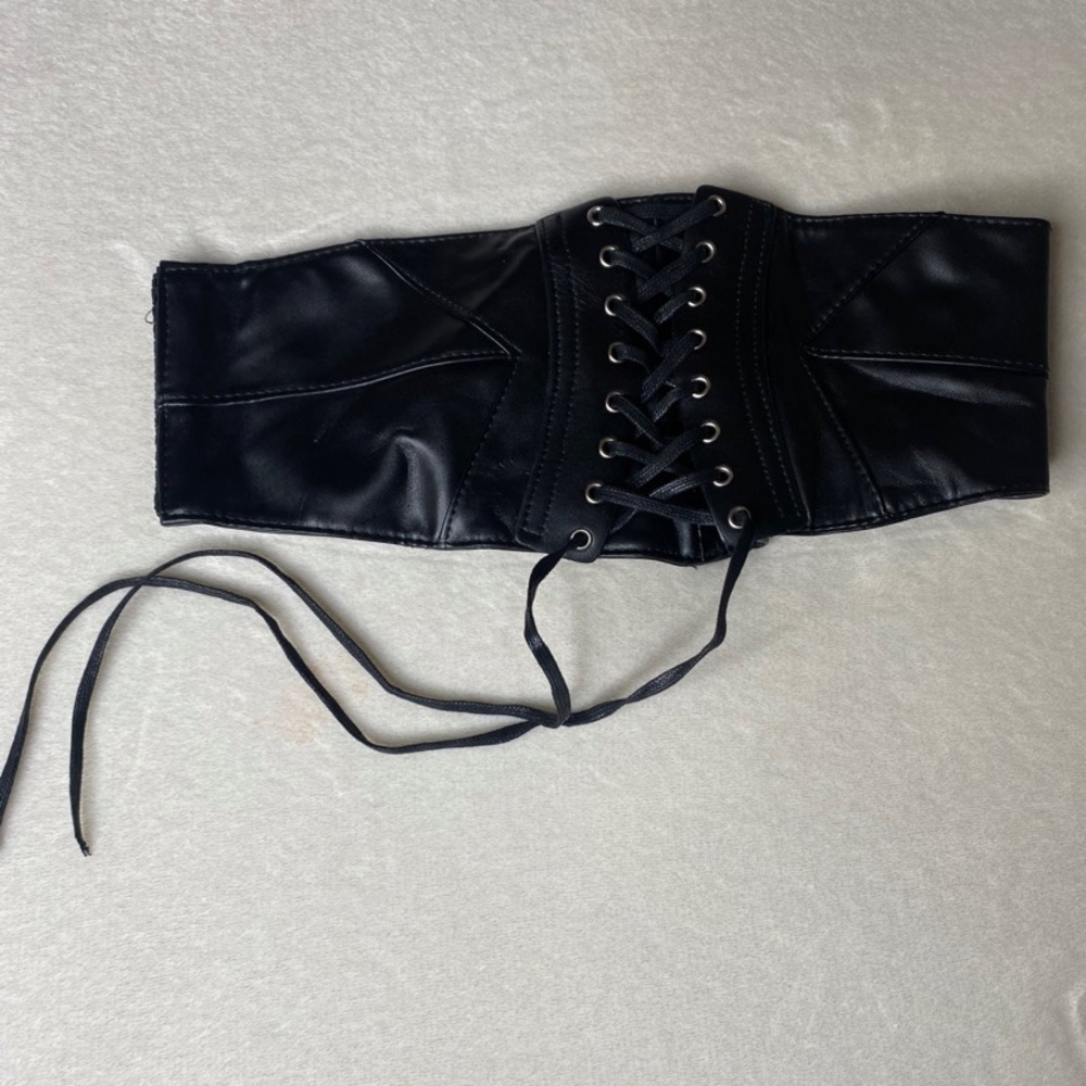 Mini black corset
